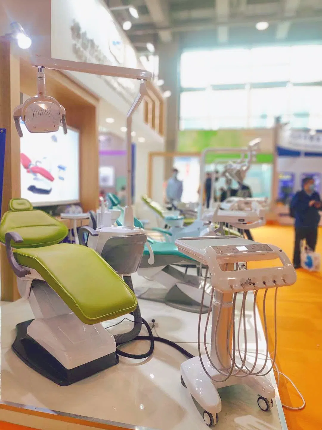 Portable Electric Integral Dental Oral Unit Chair with LED Sensor Light