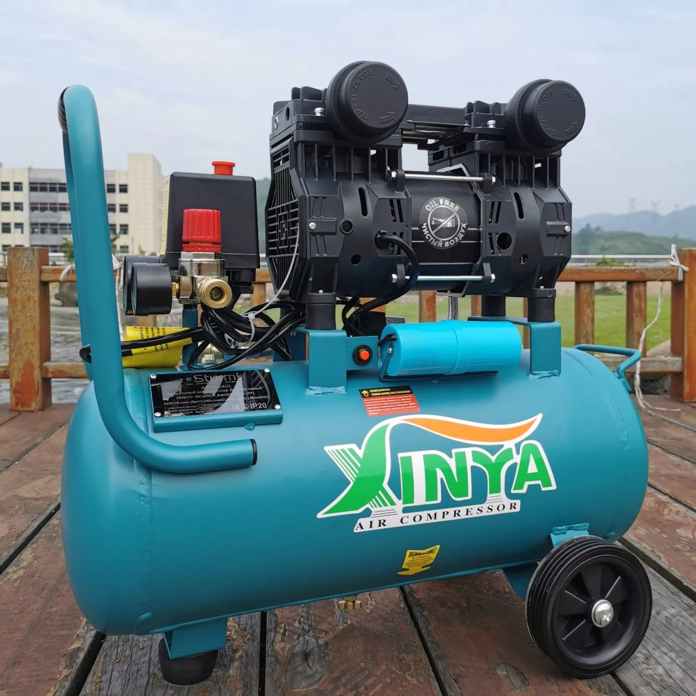 Xinya 1.5HP Oilfree Oilless Silent Portable Air Compressor for Dental Clinic