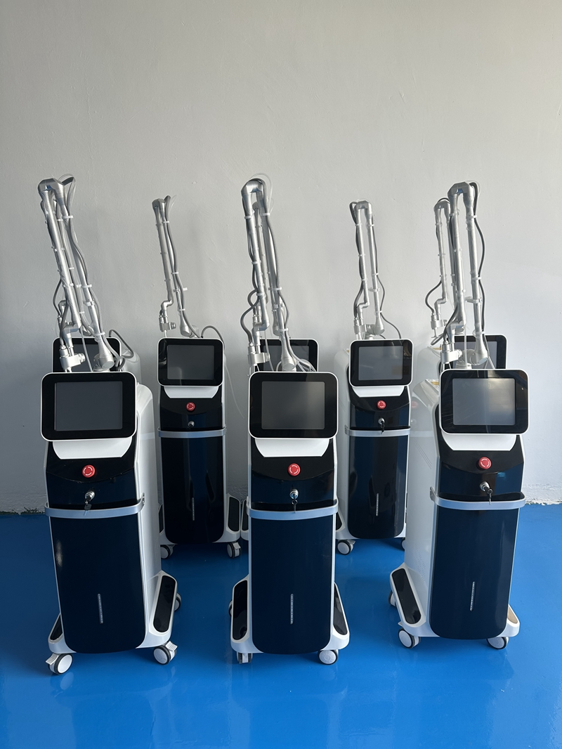 تجديد البشرة C02 شد المهبل بالليزر تقشير البشرة بالليزر CO2 جهاز الليزر الجزئي