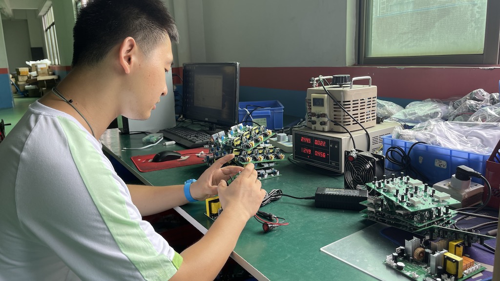 فحص ومراقبة جودة لوحات الدوائر المطبوعة PCB