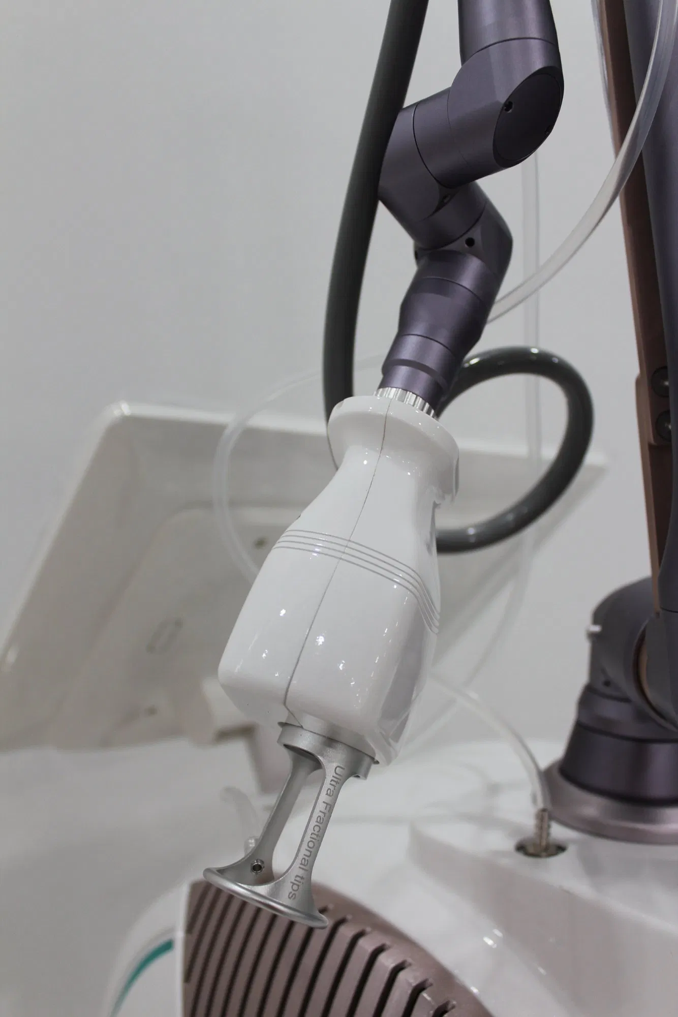 ليزر كيلازر RF CO2 ليزر طبي جزئي 10600nm 7 إصلاح تجديد الجلد المشترك شد إزالة التصبغ