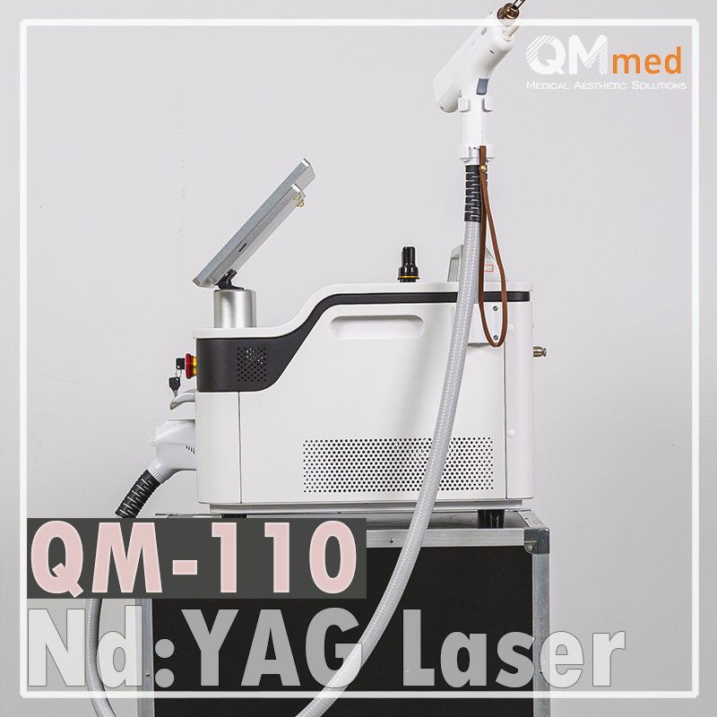 آلة إزالة الوشم بالليزر المعتمدة من CE الاحترافية 1064nm 532nm 755nm آلة إزالة الوشم والأصباغ بالليزر Q Switched ND YAG 1320nm