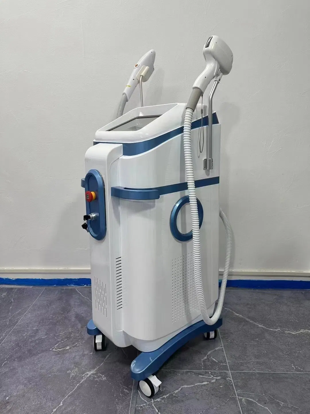 آلة الجمال 808nm إزالة الشعر بالليزر ثنائي الأبعاد وتجديد البشرة بالليزر
