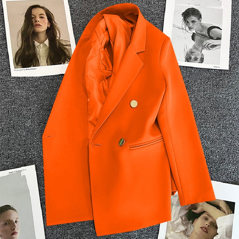 Women's Coat Detail 2