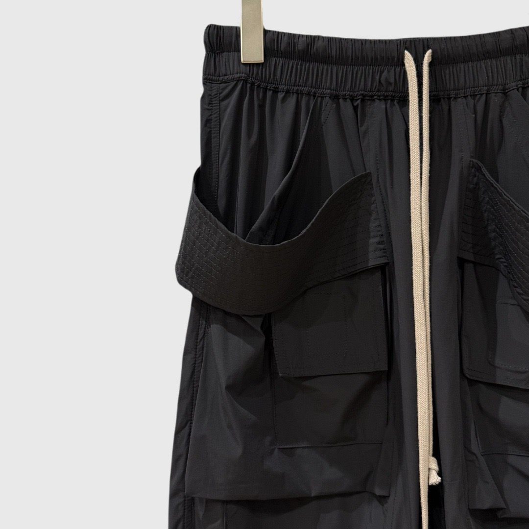 Dark Style Shorts with Multiple Pockets High Street Solid Color Drawstring Versatile Black Cargo Pants