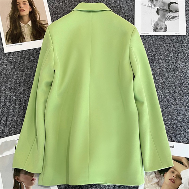 Women's Coat Detail 6