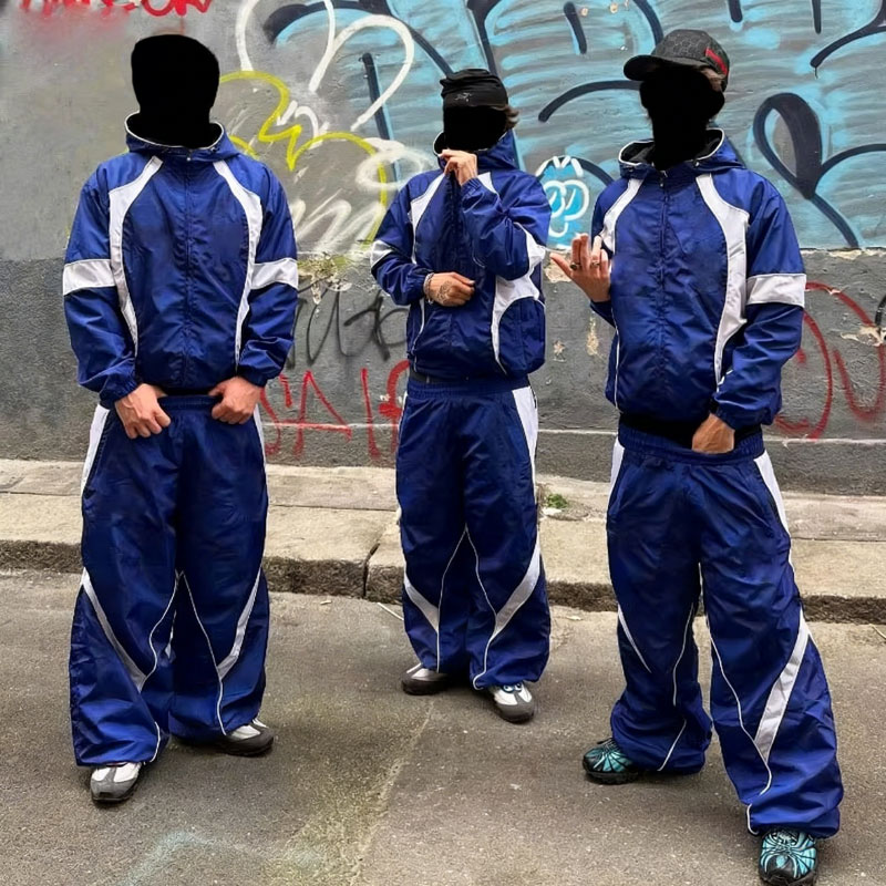 Custom Two Pieces Jogger Set Reflective Lines Tracksuit Baggy Pants and Windbreaker Jackets Set Nylon Polyester Men Tracksuit