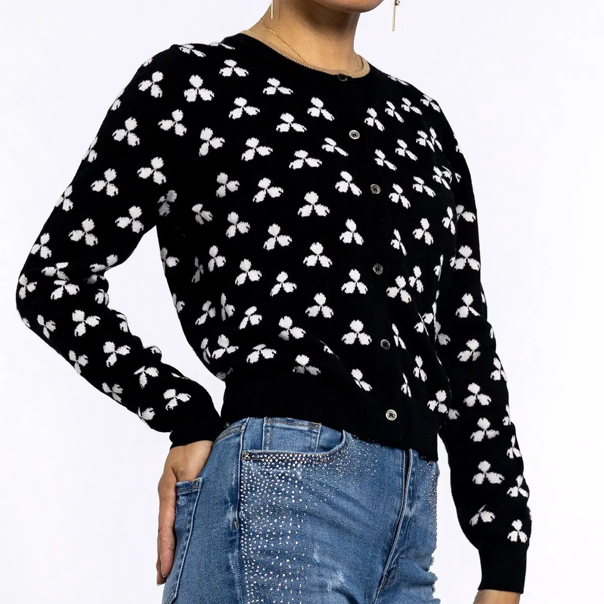 Ladies Spring Jacquard Round Neck Long-Sleeved Kint Black Cardigan Sweaters for Women