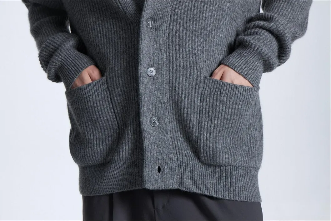 Wholesale Customized Men Luxury Wool Knitted Sweater Buttoned Cardigan Coat Male Knitted Sweater Coat with Wide Collar