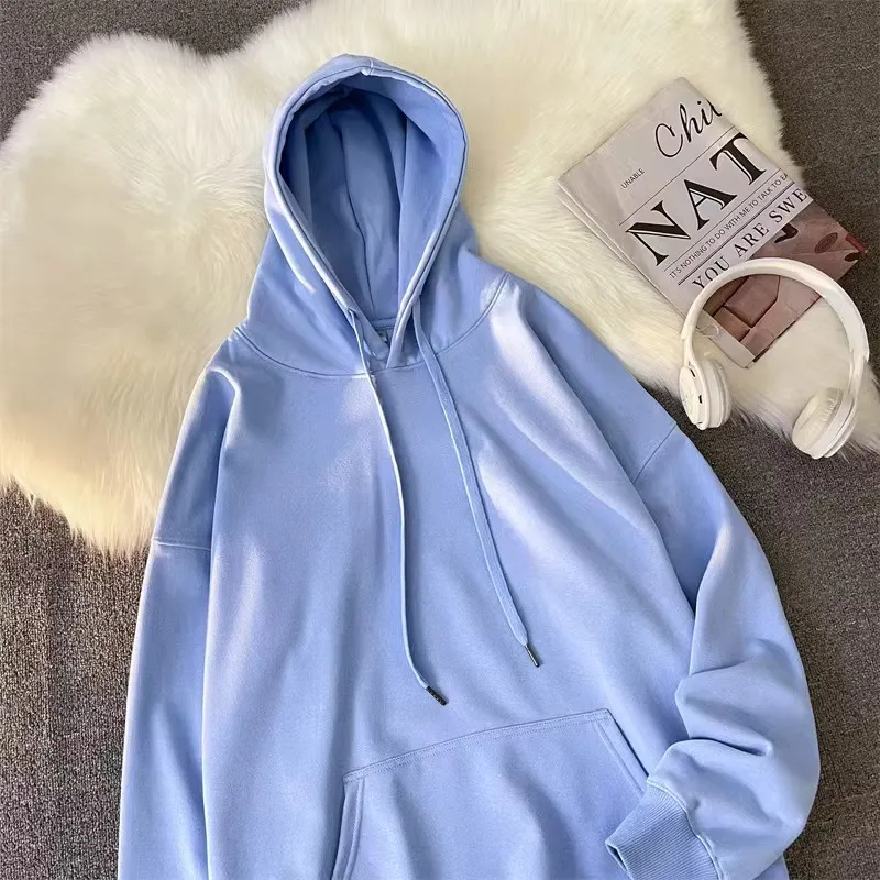 Hoodie details 1