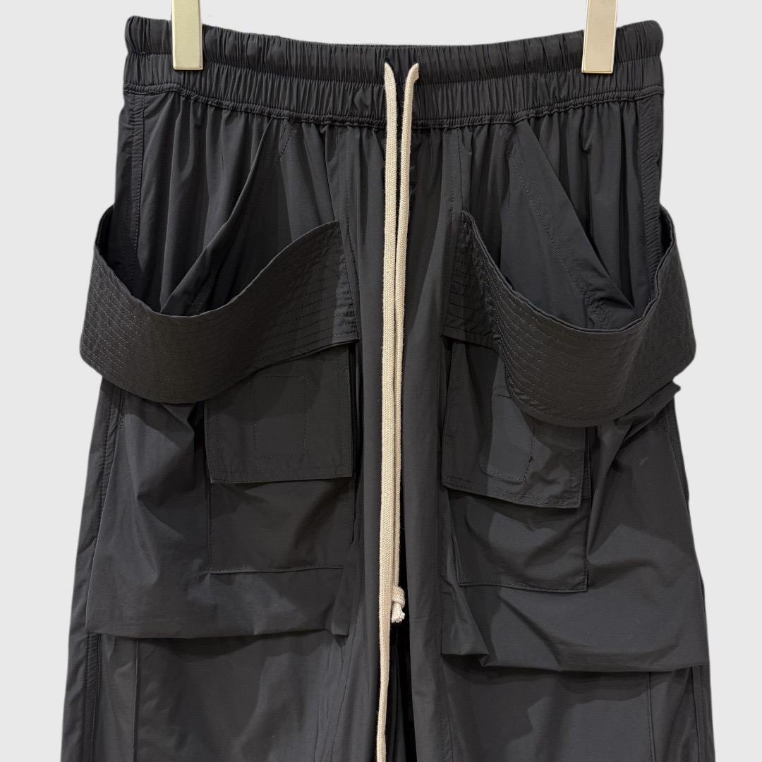 Dark Style Shorts with Multiple Pockets High Street Solid Color Drawstring Versatile Black Cargo Pants