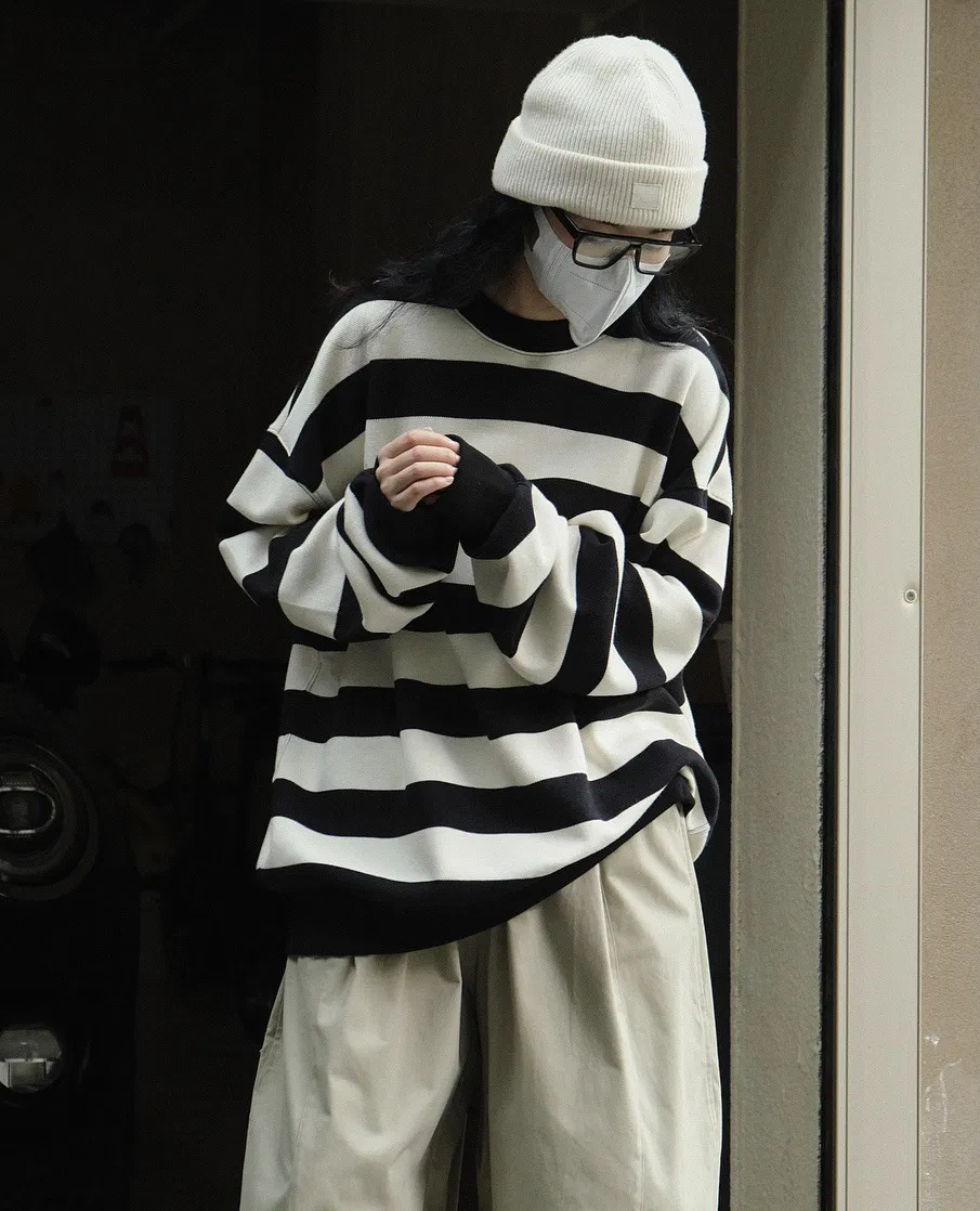 Oversized Hoodie Product Showcase 4