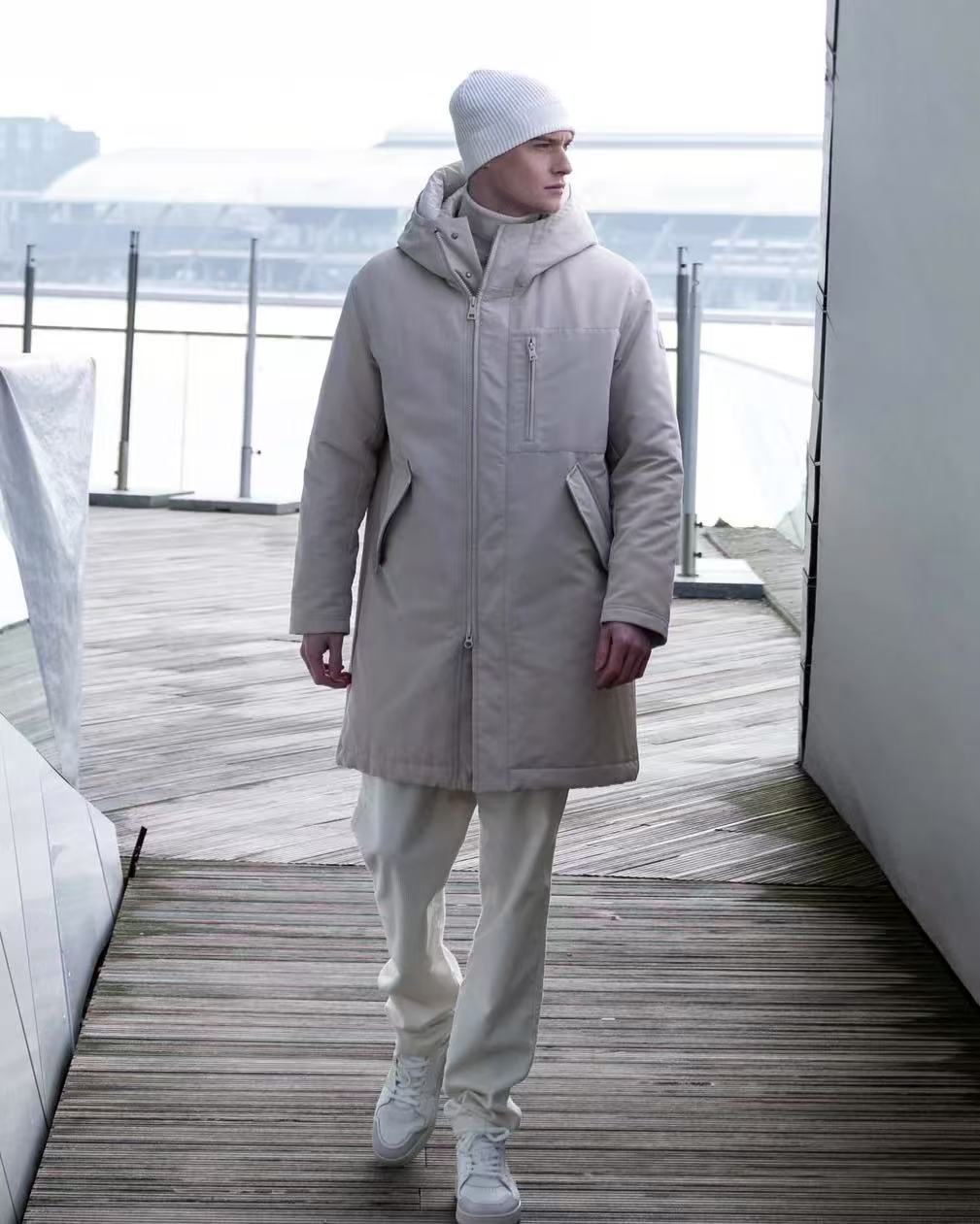 Men's Puffer Jacket Waterproof Winter Parka Jacket Warm Thicken Ski Coat
