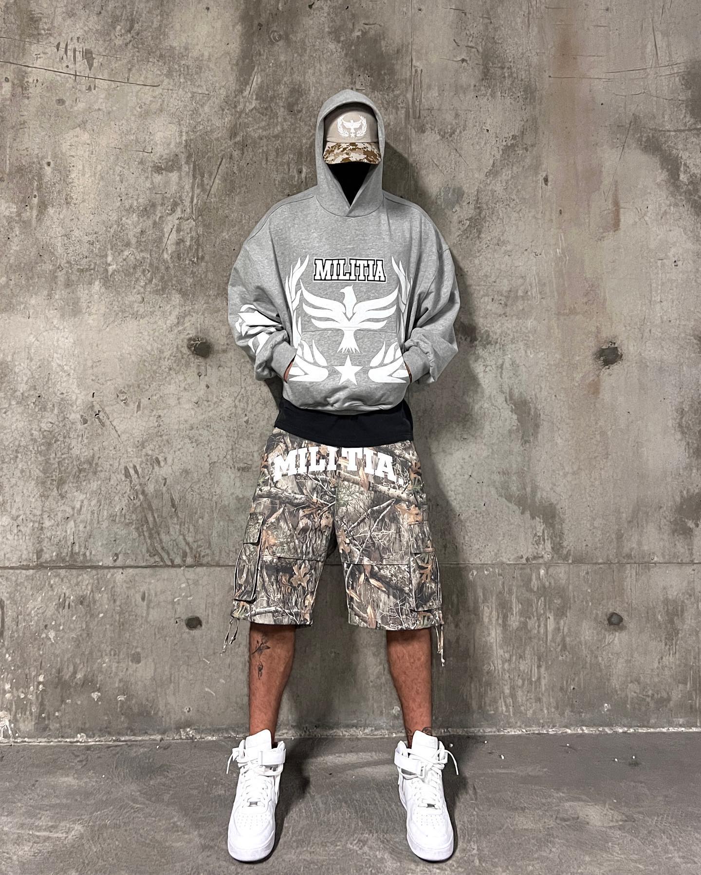 Camo Cargo Shorts Details 4