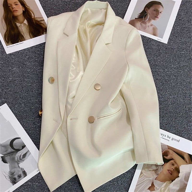 Women's Coat Detail 5
