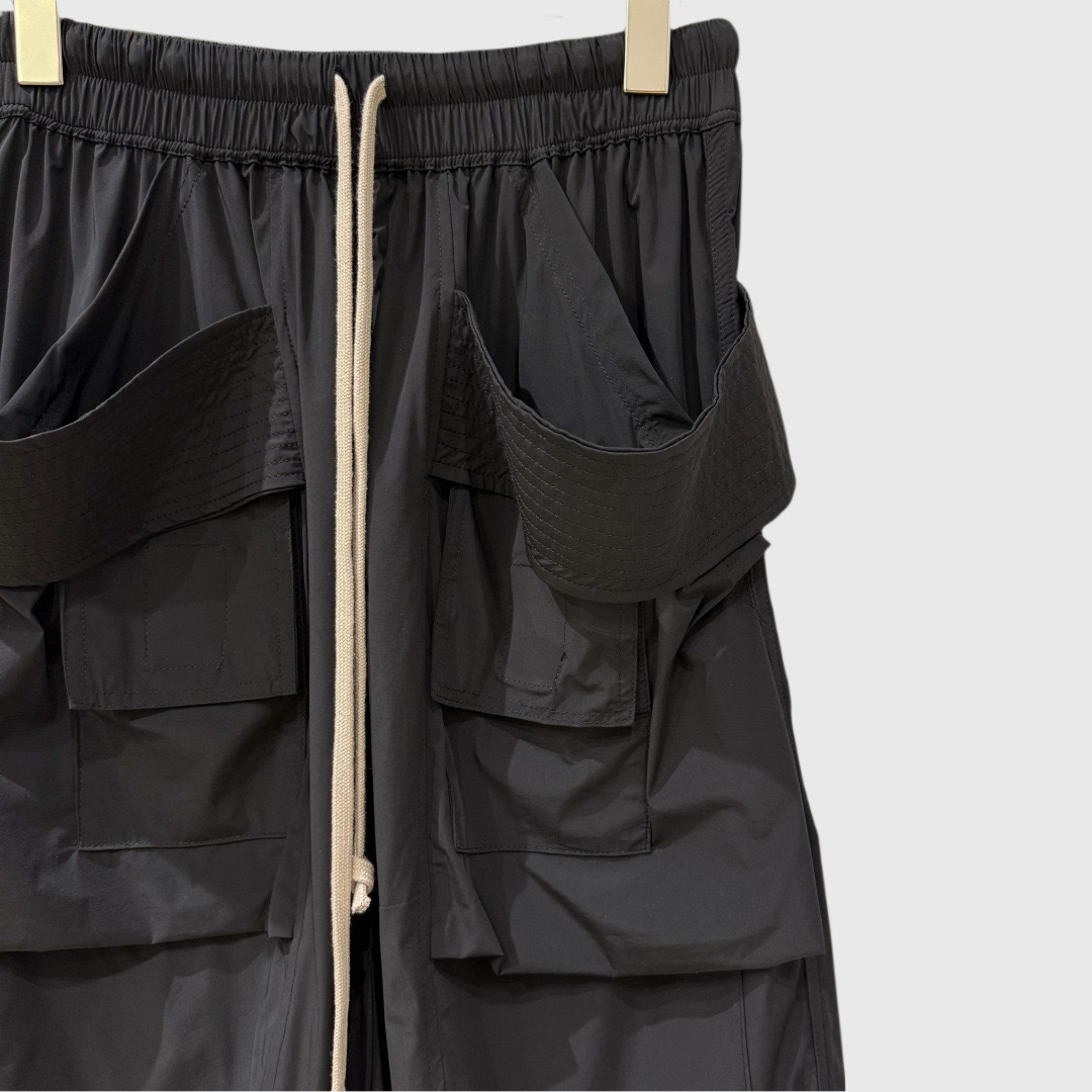 Dark Style Shorts with Multiple Pockets High Street Solid Color Drawstring Versatile Black Cargo Pants