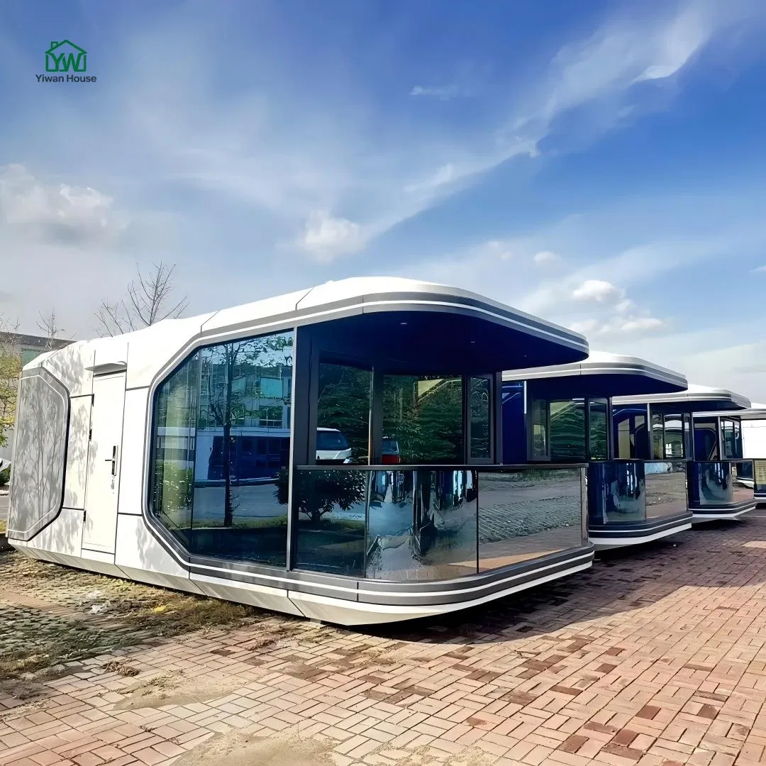 منزل مسبق الصنع بتصميم مخصص مع ميزات كاملة للمعيشة، مقاوم للتآكل ومعزول حرارياً، مناسب لقضاء العطلات البيئية في الجبال أو على الساحل