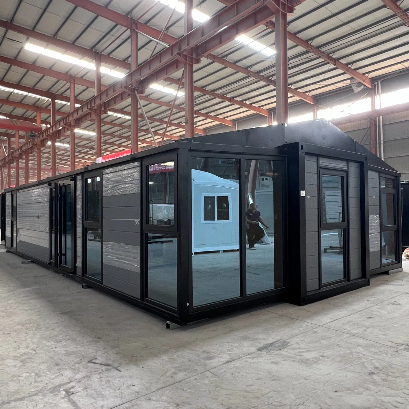 20FT تصميم متكامل ذو وظائف مزدوجة للعمل والراحة في مواقع متعددة للعيش الشامل