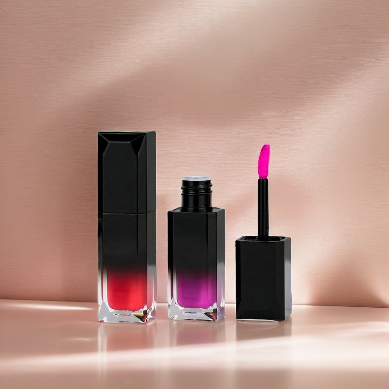 Hot Sale Factory OEM/ODM Lip Plumper Cosmetics Private Label Lip Gloss
