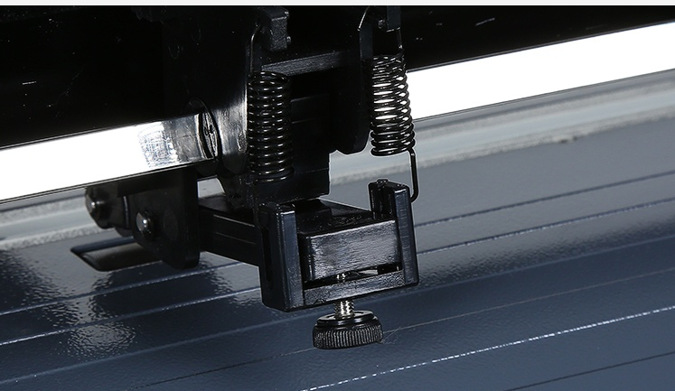 1750mm Arms Servo Cutting Plotter - Precision Automatic Contour Cutting Plotter
