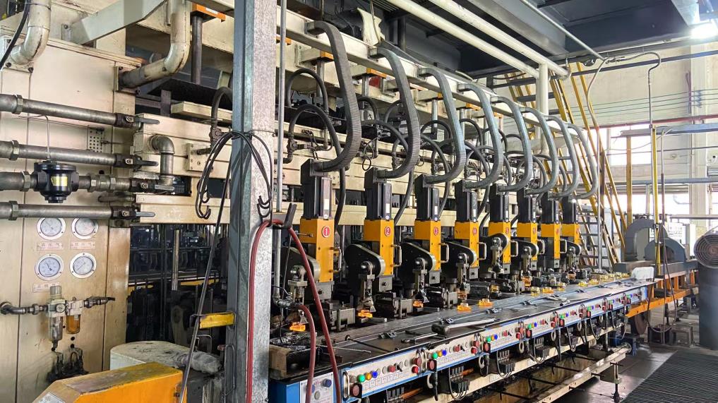 Bottle Blowing Machine