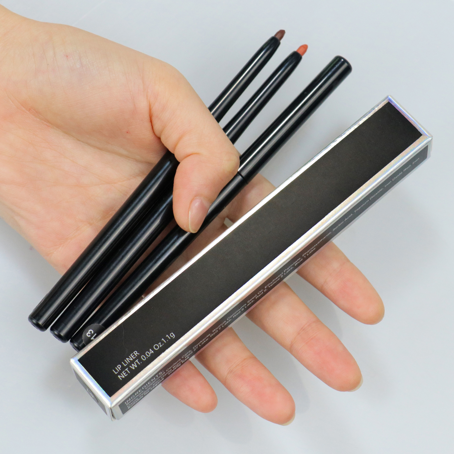 Lip liner shade option 5