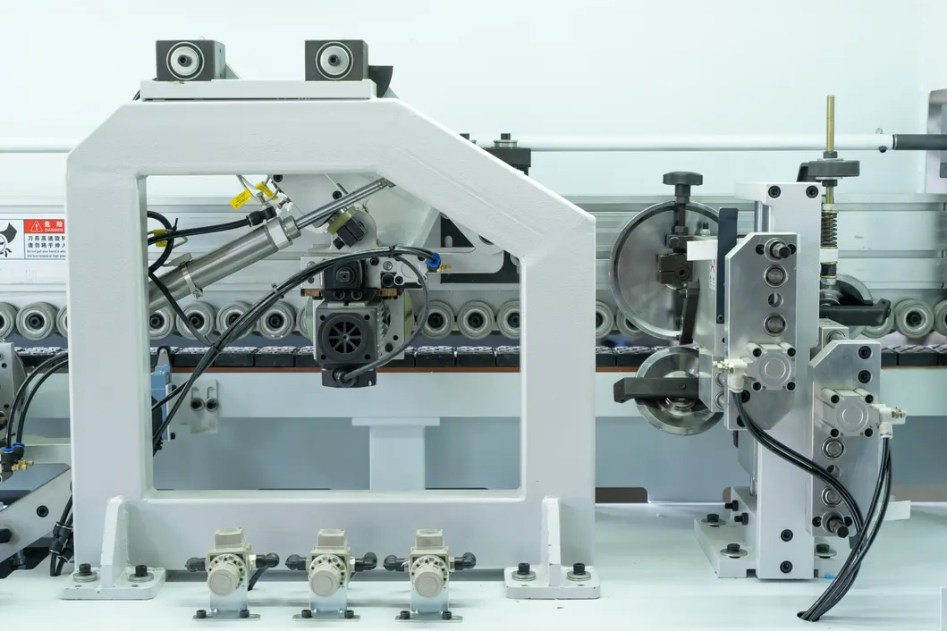 Corner Rounding Unit