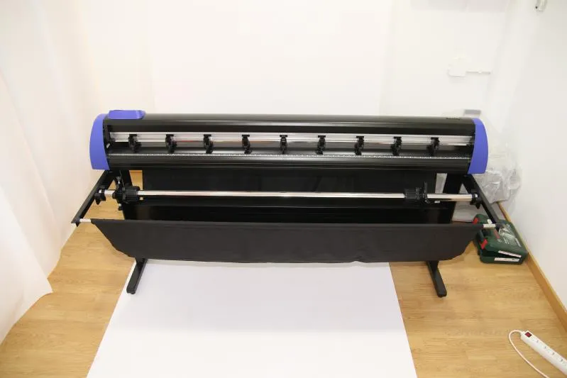 1750mm Arms Servo Cutting Plotter - Precision Automatic Contour Cutting Plotter