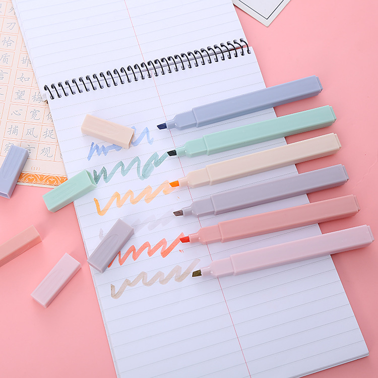 Highlighter Pen Set Detail 2