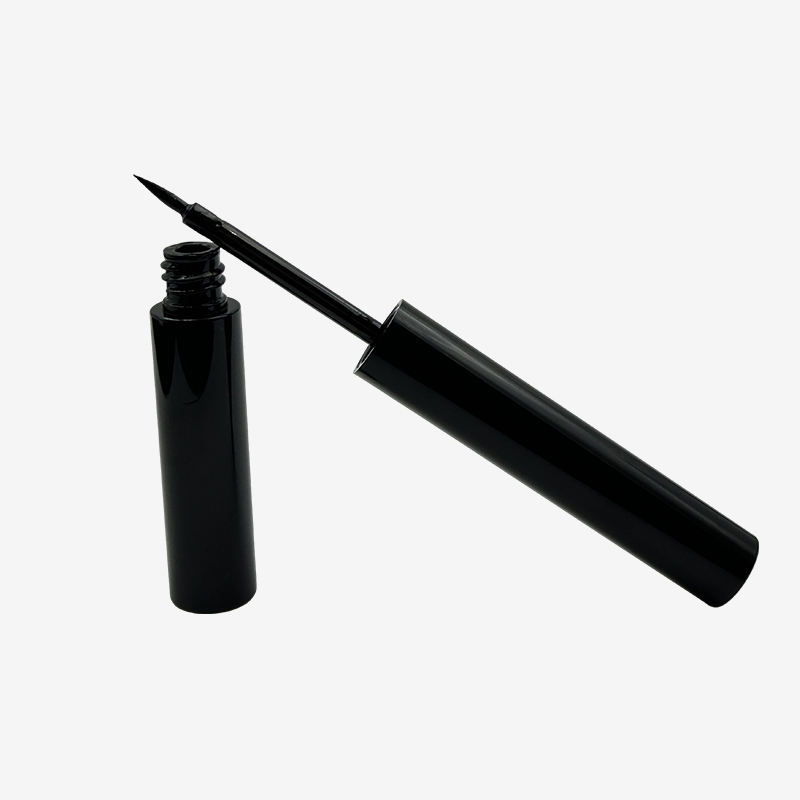Eyeliner Detail 2
