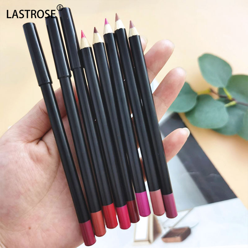 Nude Lip Liner