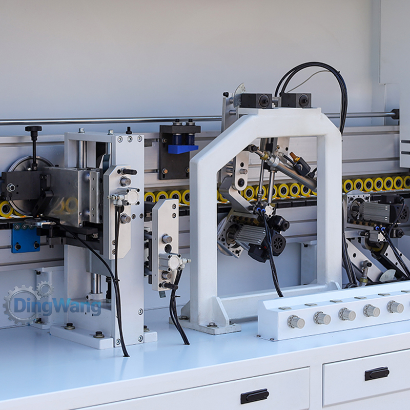 Automatic Edge Banding Machine with Pre-Milling Feature PUR Edge Bander for Contour Tracking 8 Functions Woodworking Furniture Making Edge Banding Equipment