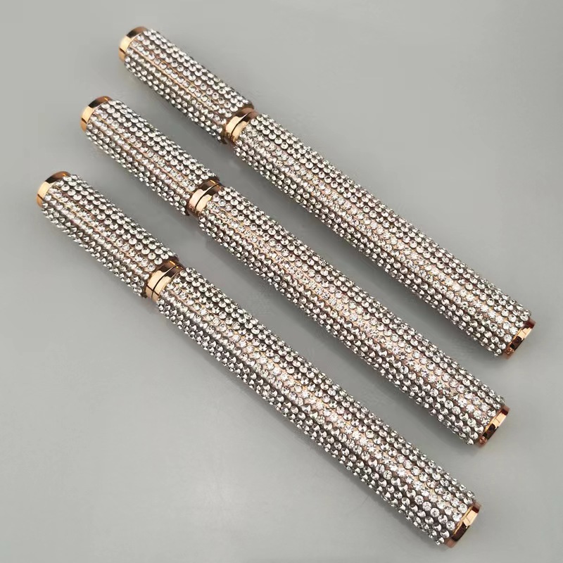 Wholesale Vegan Matte Black Color Waterproof Eye Pencil Luxury Diamond Eyeliner Pencil Private Label