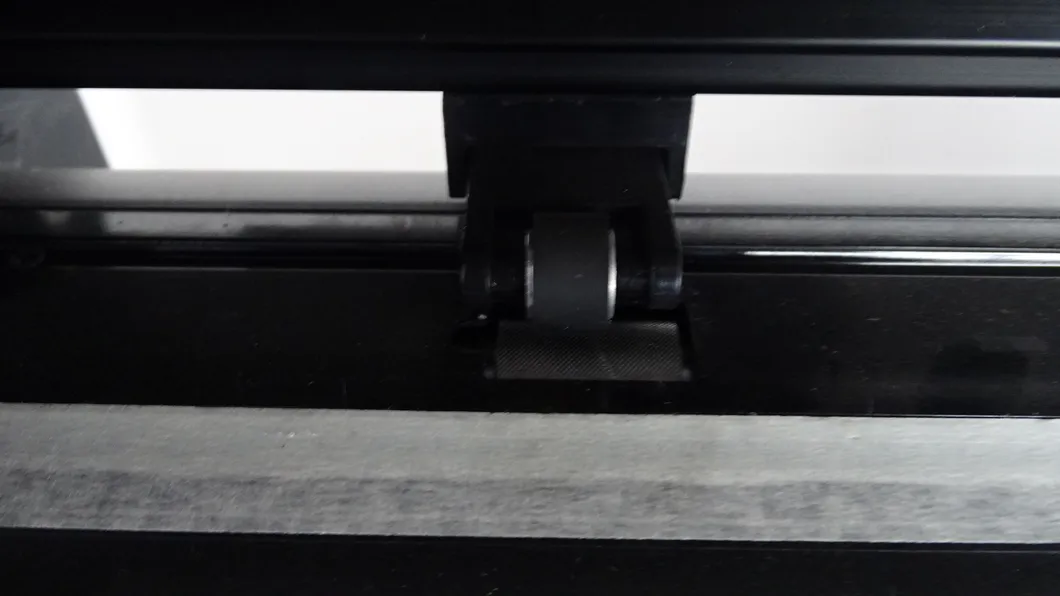 Newfuture 720mm Servo System Automatic Vinyl Contour Cutting Plotter detail 5