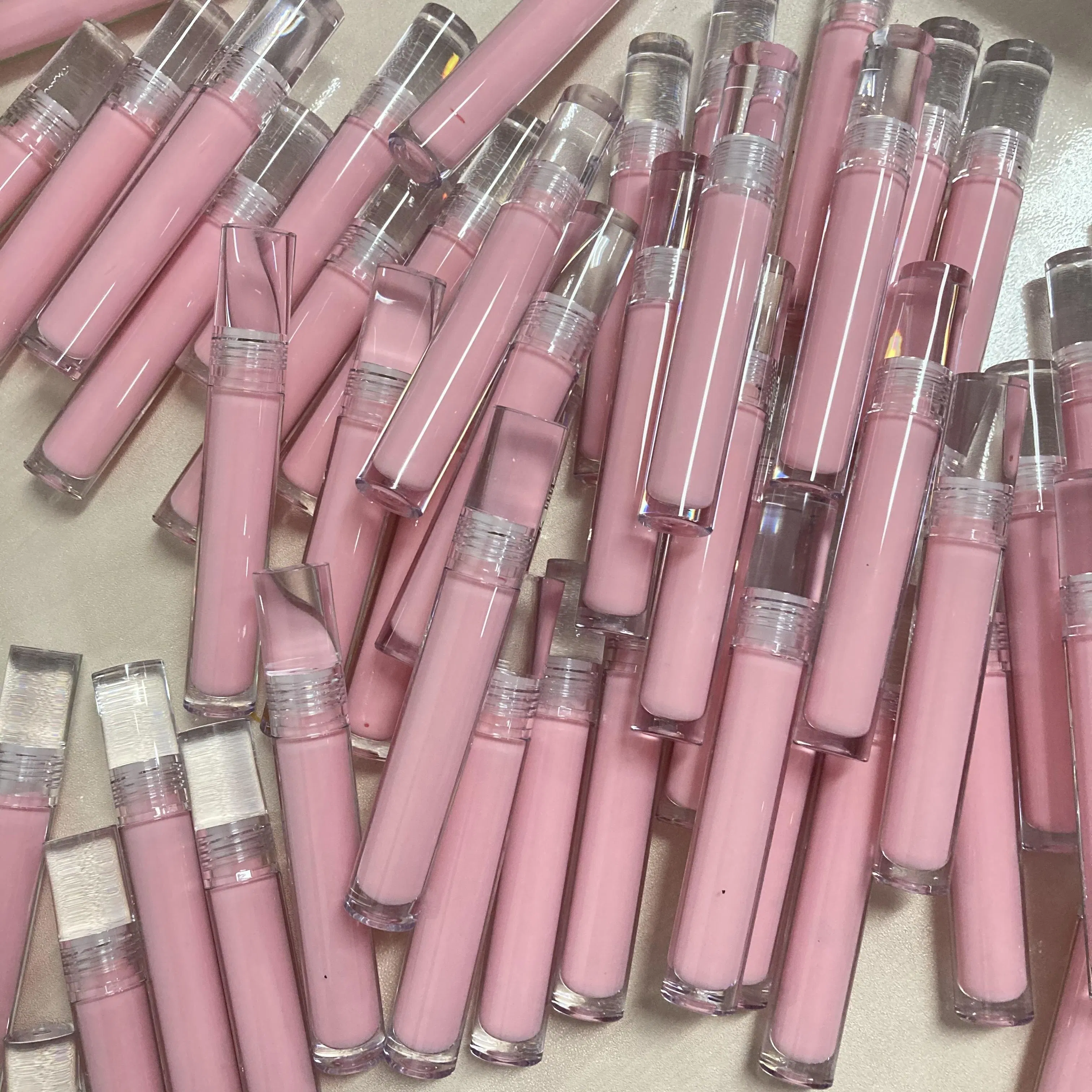 Low MOQ Custom Lipgloss Vendor Vegan Brown Nude Shea Butter Lip Gloss Private Label