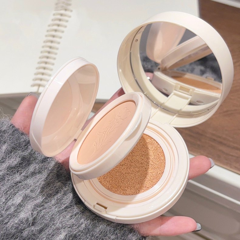 Gege Bear Two-Layer Liquid Foundation 2-in-1 Cushion Pressed Powder Essence Moisturizing Base Face Concealer BB CC Creams