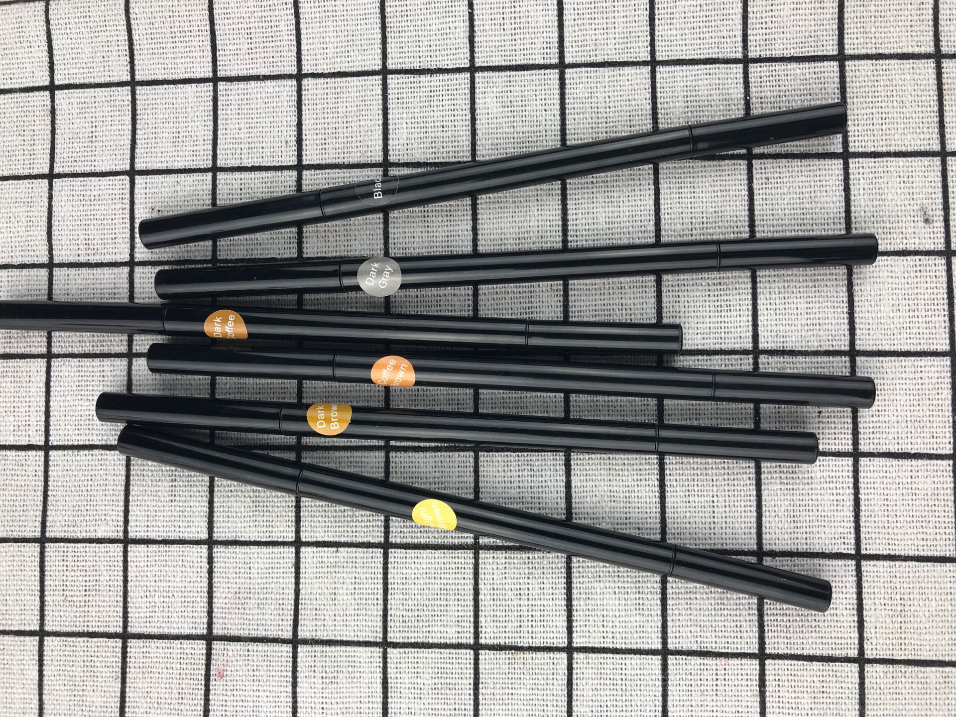 Eyebrow pencil details 2
