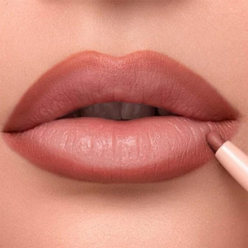 Lip Liner Display 6