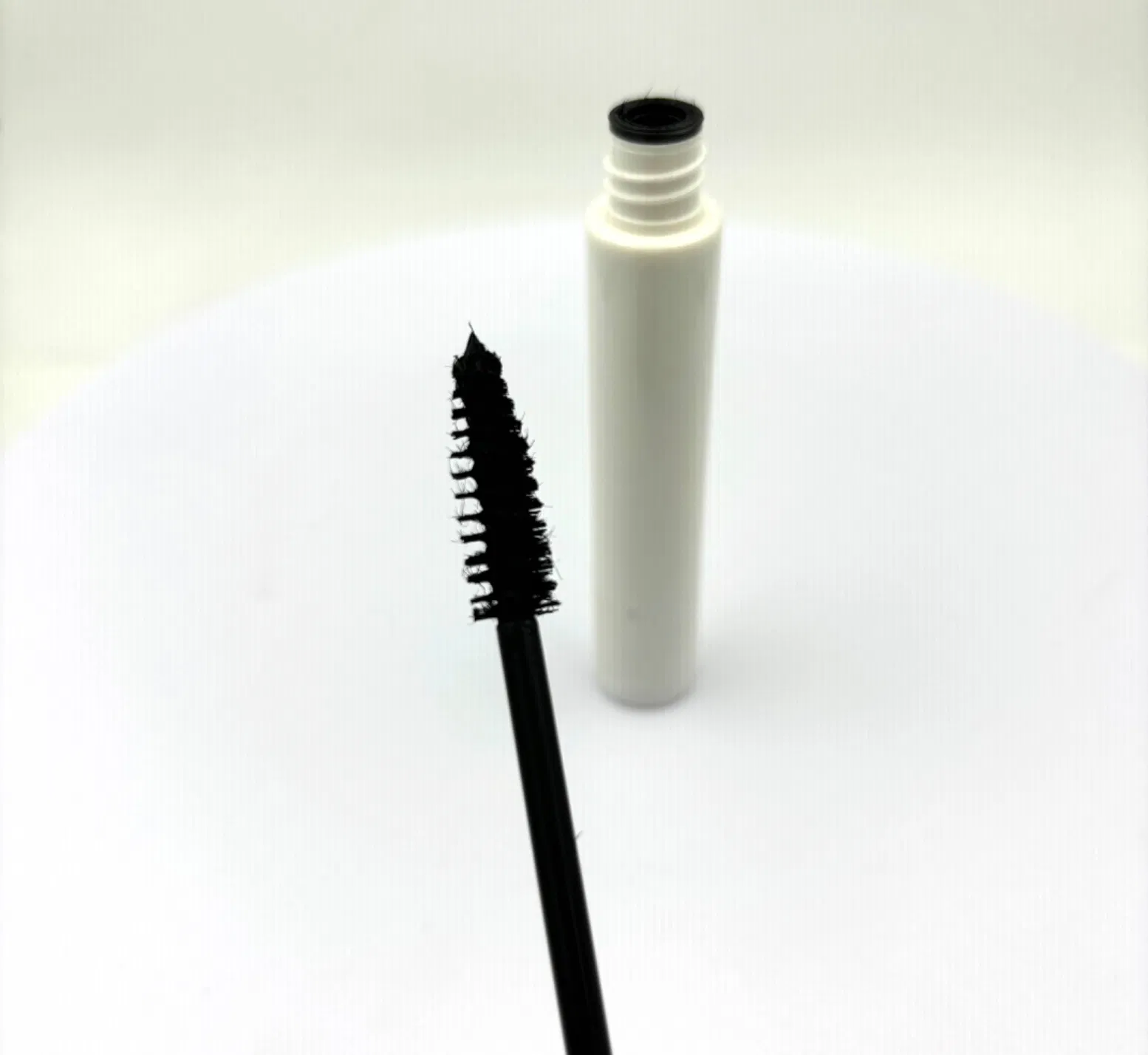 High Quality Waterproof Volume Black Makeup Mascara