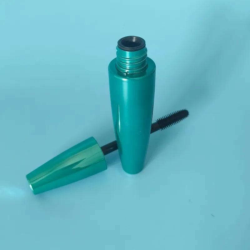 New Arrival Green Color New Style Luxury Mascara Tubes Hot Stamping Plastic Mascara Tube with Wand for Cosmetic Packaging