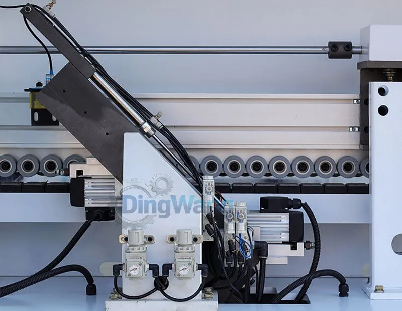 Professional Cabinet Edge Sealing Machine with Pre-Milling Feature Efficient Contour Tracking Machine for Seamless Edge Sealing Woodworking Edge Bandermachinery