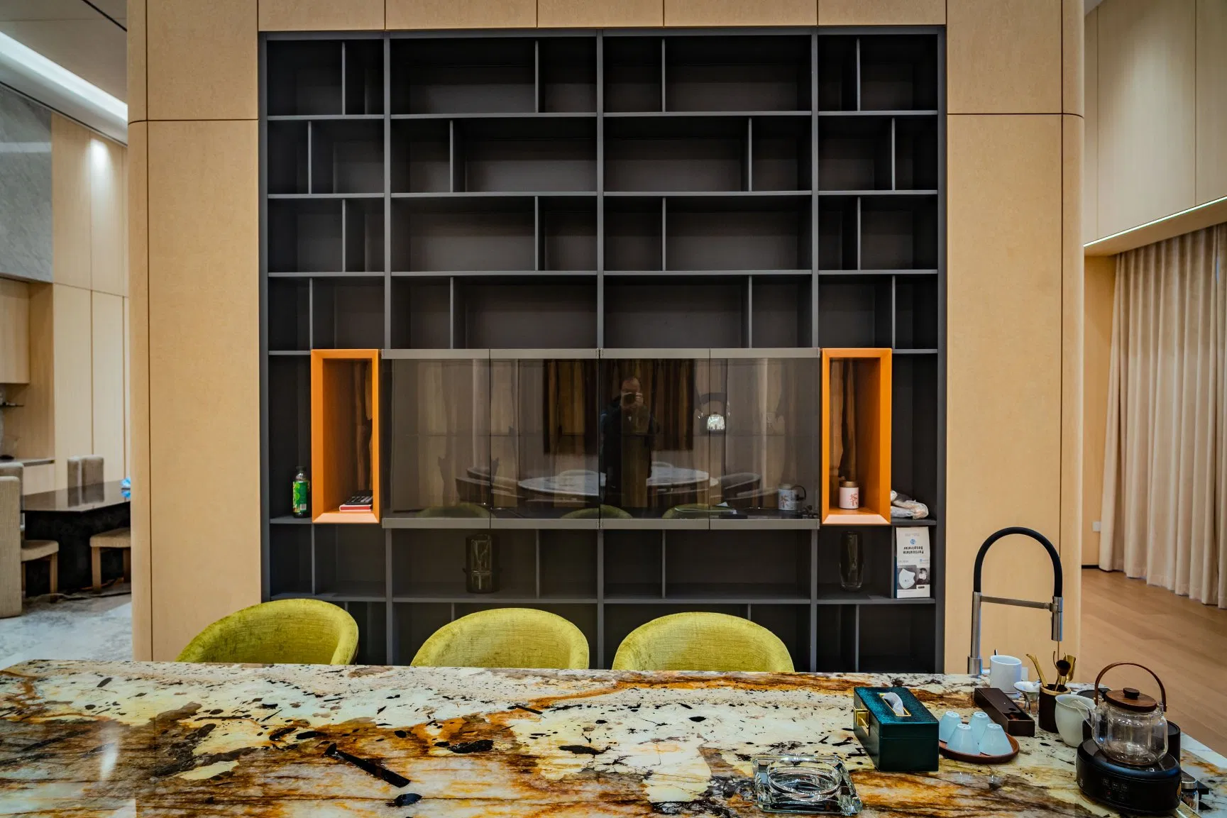 Customized Modern Bedroom Walkin Cabinet Wardrobe Closets Systems Furniture