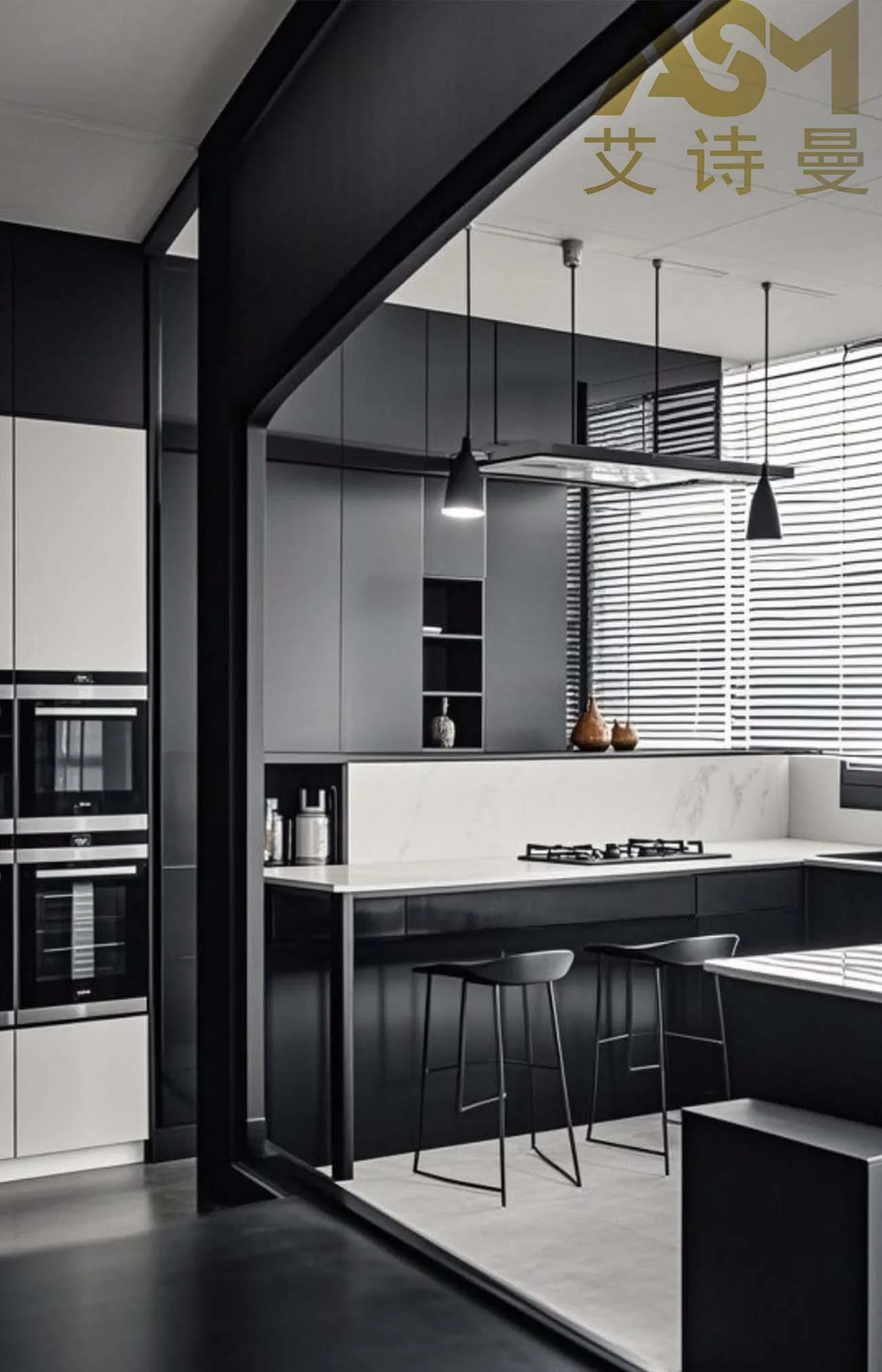 Stylish Cabinet System for Organized Kitchen Living