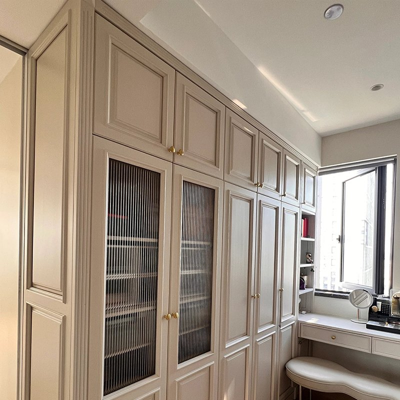 Wholesale Custom Modern Closet Wardrobe with Bridge Unit Versatile and Easy-Opening Hinged Door Designs for Any Room and Dormitory