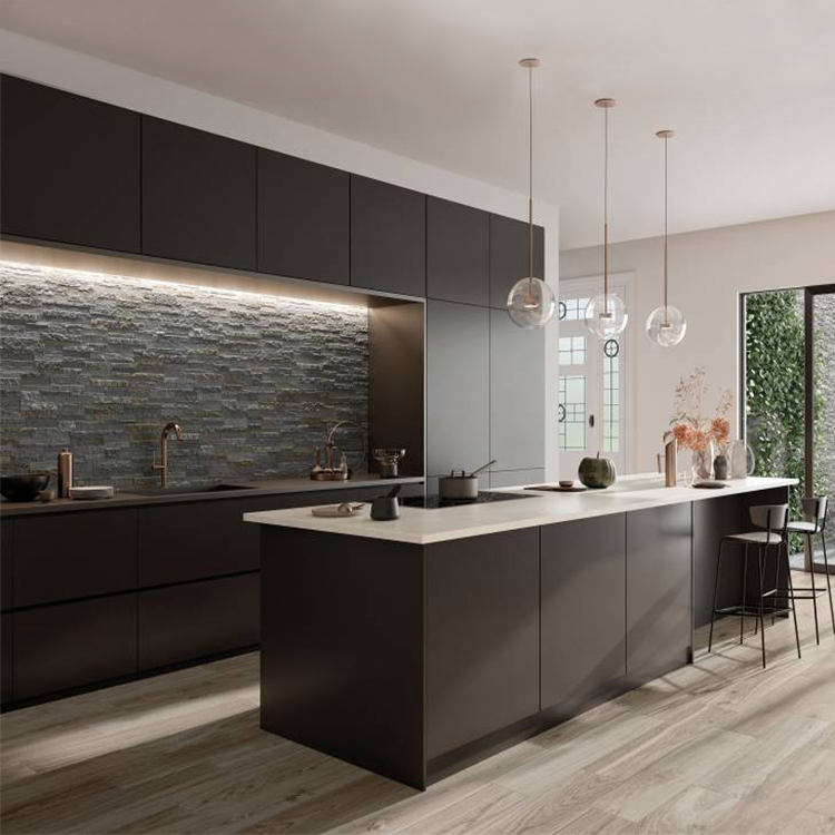 Factory Wholesale Villa Kitchen Furniture Modern Style Top Quality Solid Wood Black Matte Finish Lacquer Kitchen Cabinet