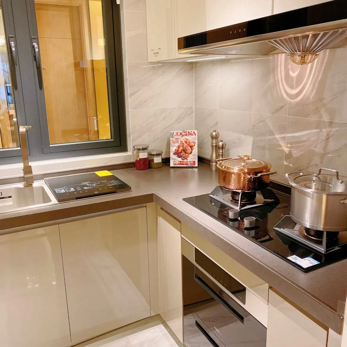 Modern Kitchen Compact L Shaped Melamine Kitchen Cabinet with Storage