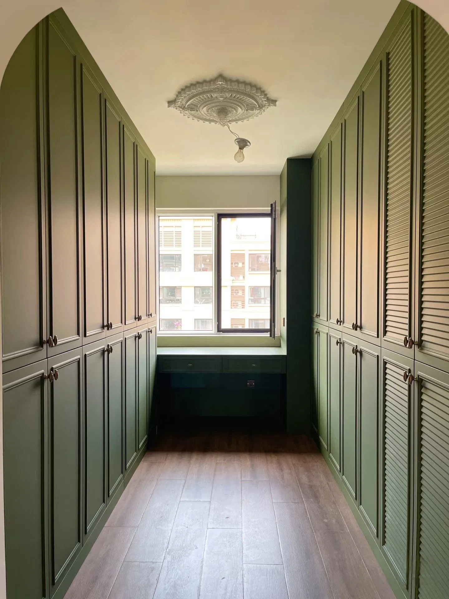 Customized Closet Modern Clothes Storage Cabinets Set Bedroom Furniture Walk in Wardrobe