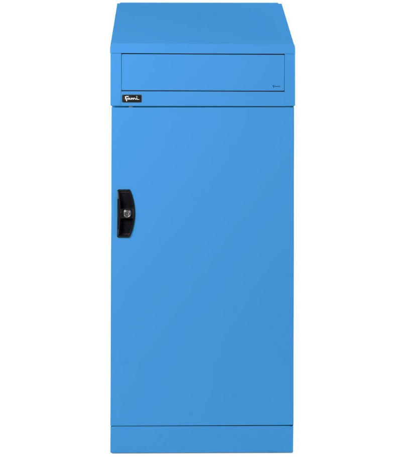 Sleek Modern Metal Wardrobes with Stylish Hinged Doors