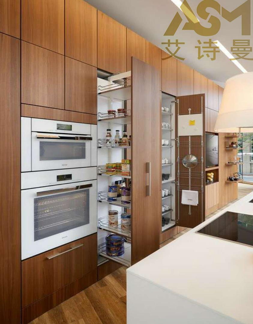 Contemporary Cabinet System for Efficient Kitchen Organization
