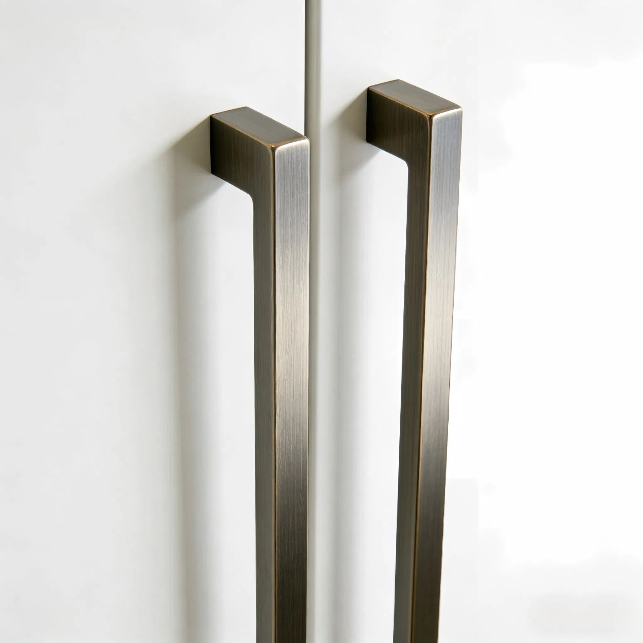 OEM Built-in Wardrobe Closet System with Custom Size and Layout Design